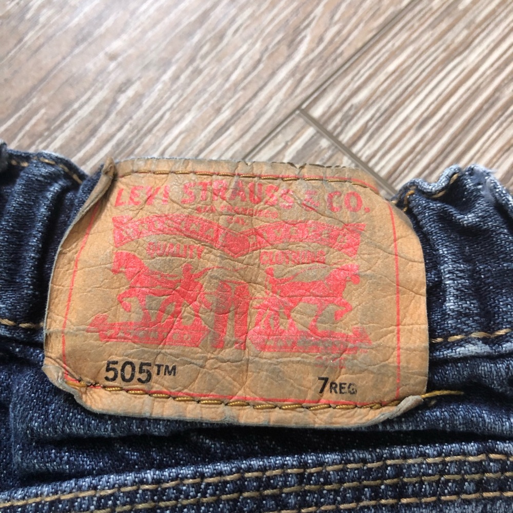 Boy’s Levi’s 505 Regular Jeans - Picture 14 of 16